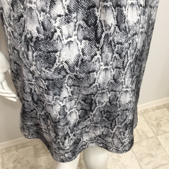 2/$25 Mossimo Snake Print Shirt Dress Size Large - Picture 6 of 8